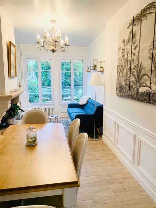 Maison De Charme Avec Vue Sur Chateau 피에르퐁 외부 사진