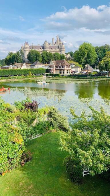 Maison De Charme Avec Vue Sur Chateau 피에르퐁 외부 사진