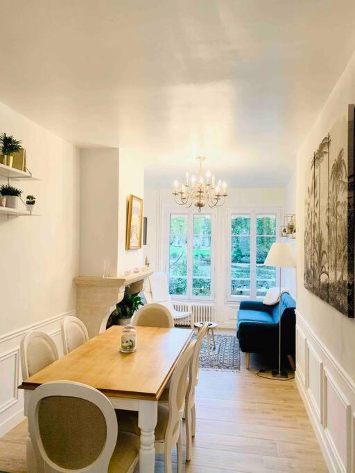 Maison De Charme Avec Vue Sur Chateau 피에르퐁 외부 사진